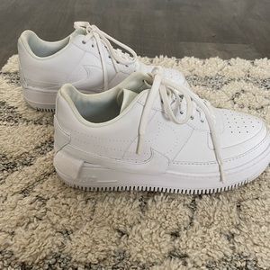 Nike Air Force 1 Sage in White